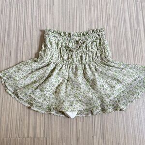 Sky to Moon smocked green high waisted skirt with shorts, sz S